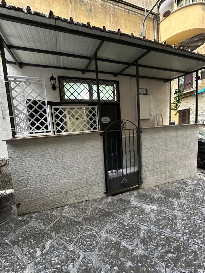 Apartamento House Antonella Nápoles Exterior foto